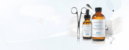 Eine medizinische Szene mit Flaschchen, einer Schere und chirurgischen Instrumenten auf einem hellen Hintergrund.