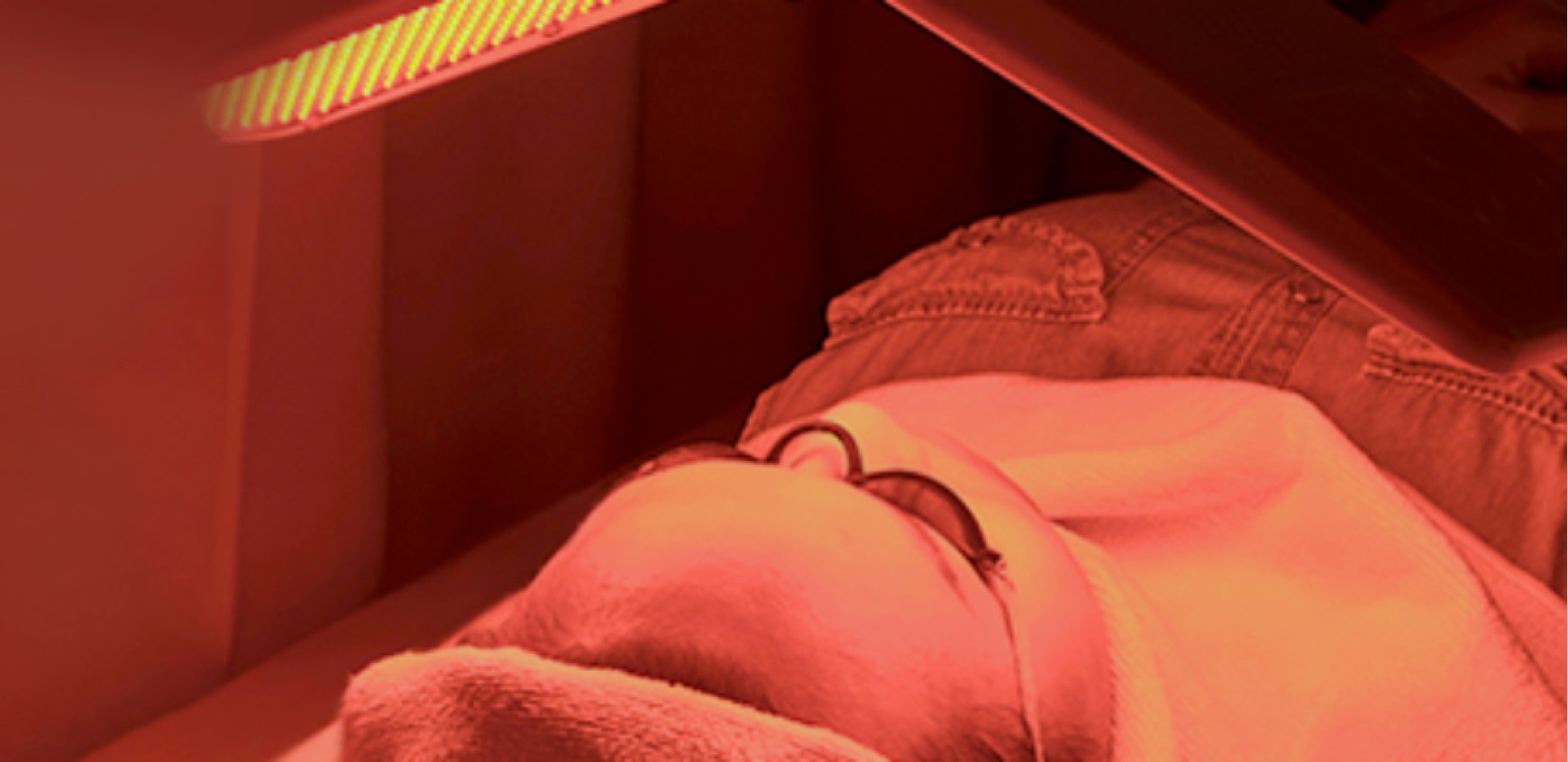 Lichtbehandlung Photodynamische Therapie Frau